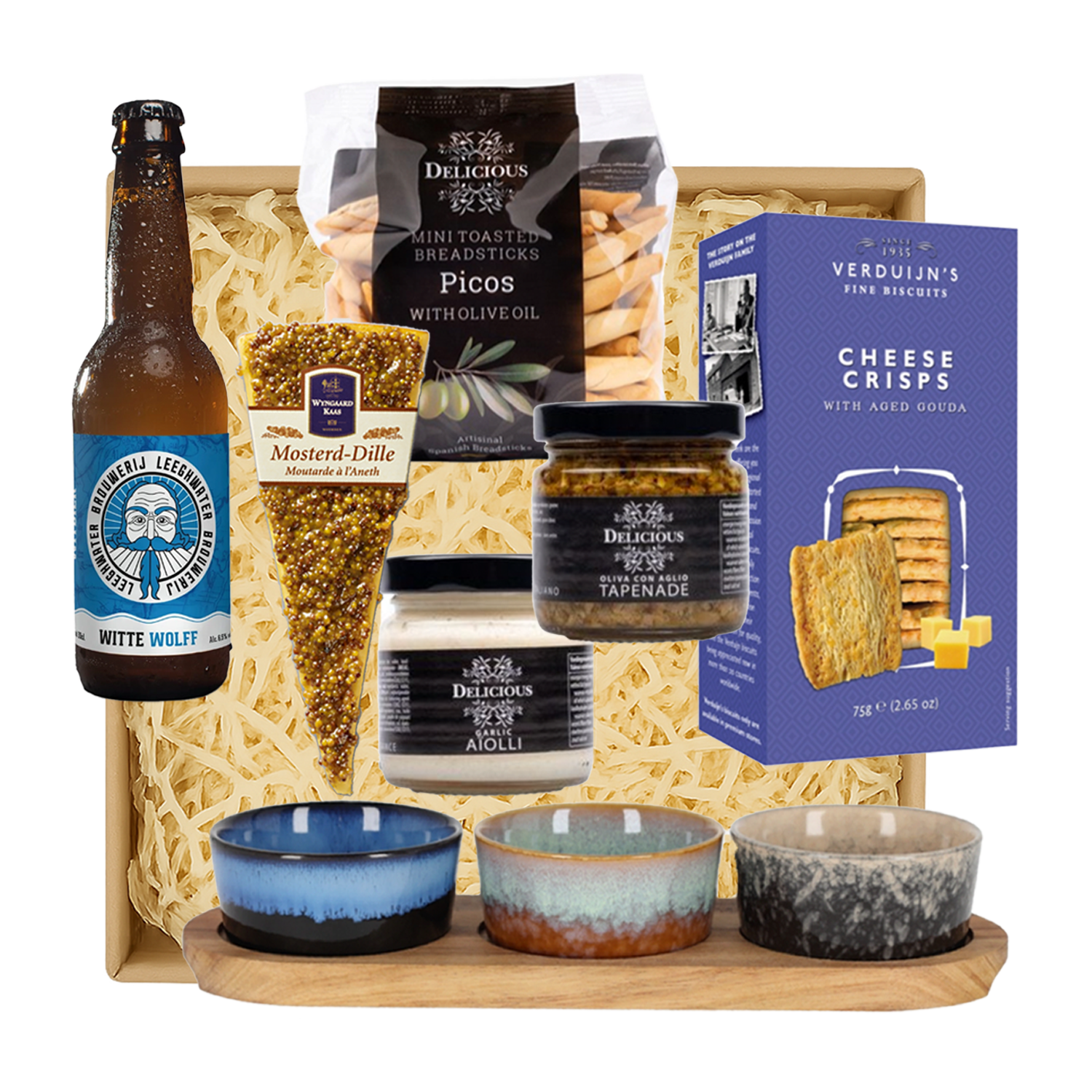 Kerstpakket 2025 met bier, tapenade, kaas en borrelservies
