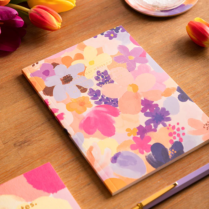 Brievenbuscadeau | Notitieboek, thee & hartjes sleutelhanger